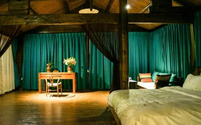 Lijiang Sadhu Inn
