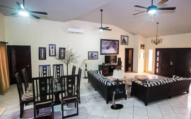 New! 6 Bedroom Ocean View