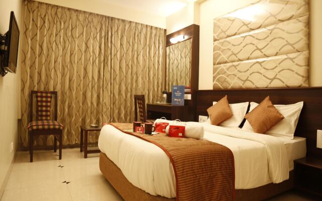 OYO 2726 Hotel Elegant