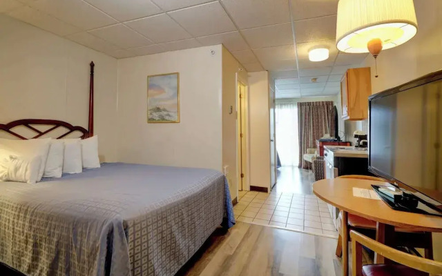 Waves Oceanfront Resort