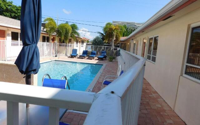 Lauderdale Villas, Suites by the Sea