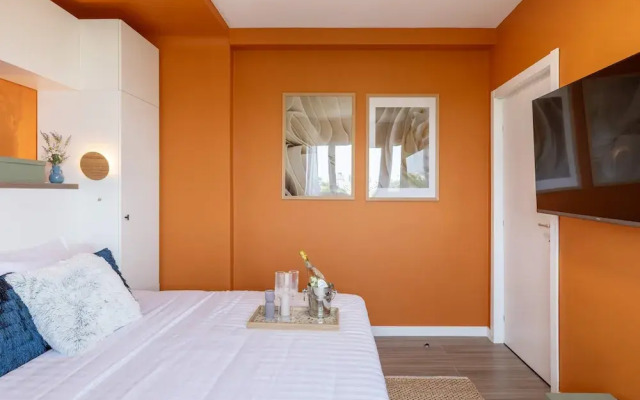 Playful & Bright 1BR near The Faculty of Law