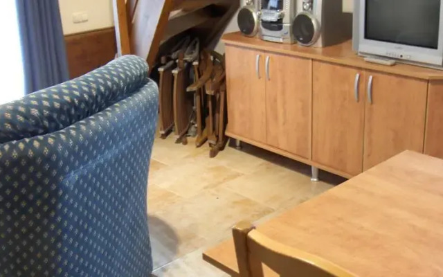 Magyar Kozut Vendeghazak