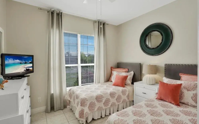Lovely Pet-friendly Waterfront Home With Pool and Dock
