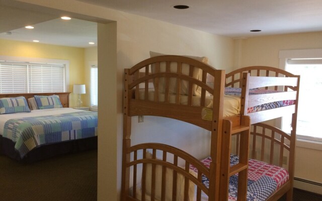 Glen Cove Inn & Suites