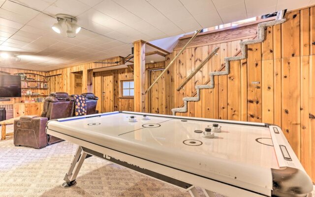 Dog-friendly SD Retreat ~ 4 Mi to Deadwood!