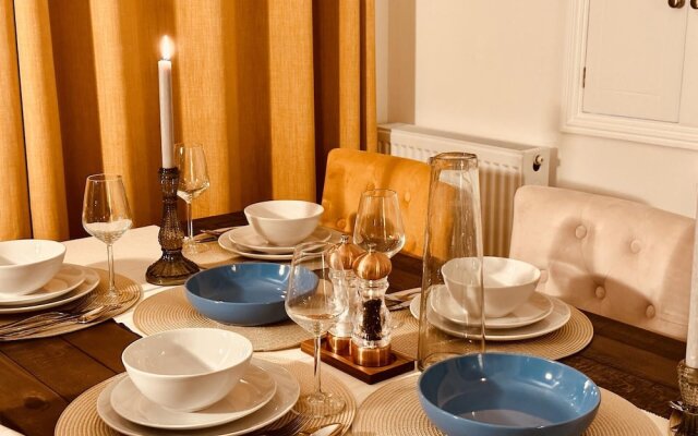 House, Pentire, Newquay, Near Beaches With Parking