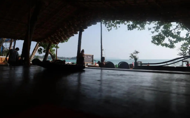 Enosh Palolem Residency