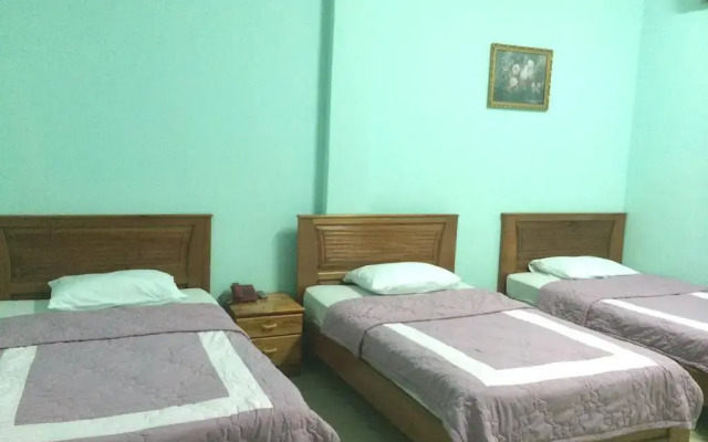 Phuong Long Hotel