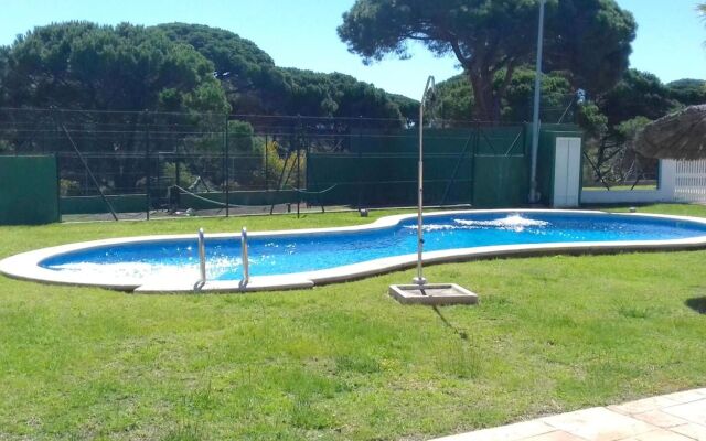 Villa With 4 Bedrooms in Roche, With Pool Access, Furnished Garden and