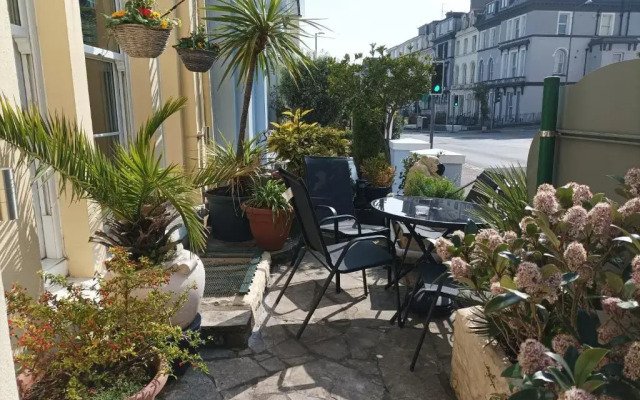 Wayfarer Guest House