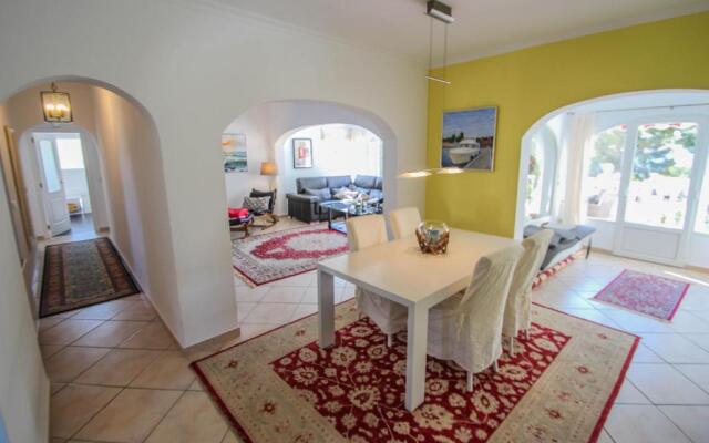 Susi - holiday home with private swimming pool in Moraira