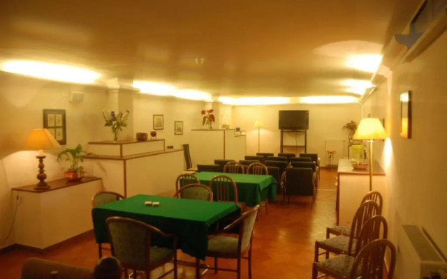 Hotel Iris Crillon