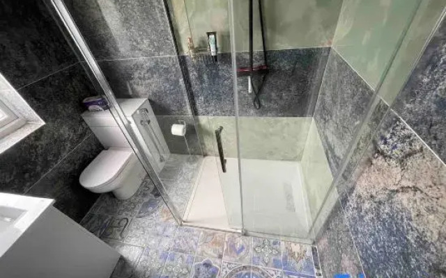 Luxury 6 en-suite Bedrooms - Wembley Stadium 5 KM