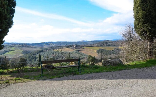 Beautiful Apartment in Monte Antico With 2 Bedrooms