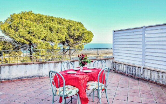 Beautiful Apartment in Stalettì With 1 Bedrooms