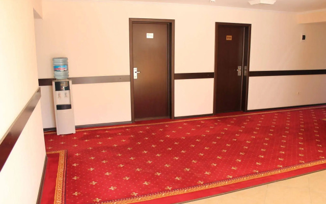 Hotel Kavkaz