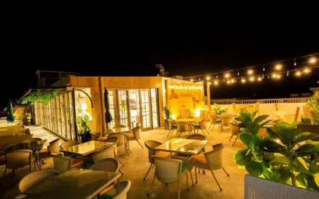 Paralia Hotel Phu Quoc