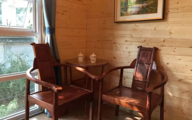 Lanrenyuanlin Hotspring Wooden House