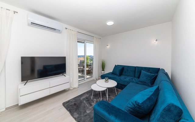 Nice Apartment in Trogir With 2 Bedrooms and Wifi