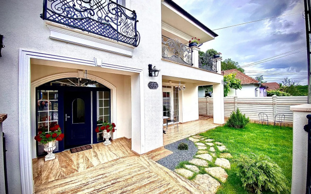 SaraDa Boutique Luxury Apartment