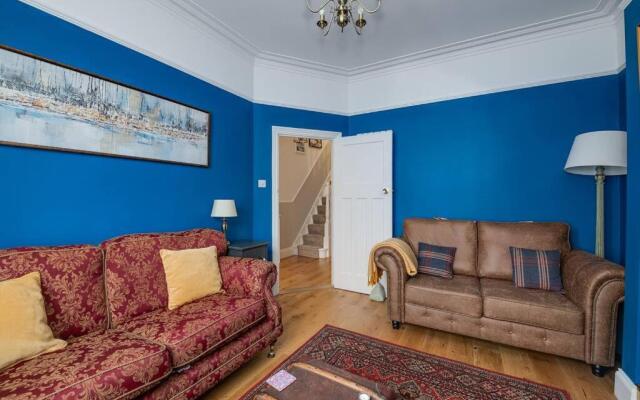 Super stylish, large 3 bedroom Victorian House in Southsea