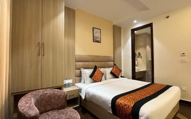 Hotel RRV with Free Parking