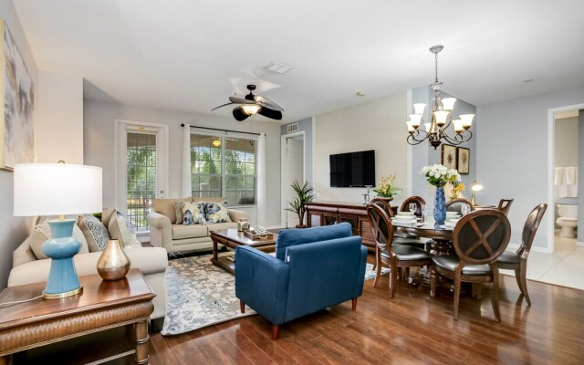 Freshly Remodeled Vista Cay Condo Near Disney!