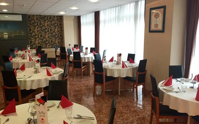 Canada Hotel