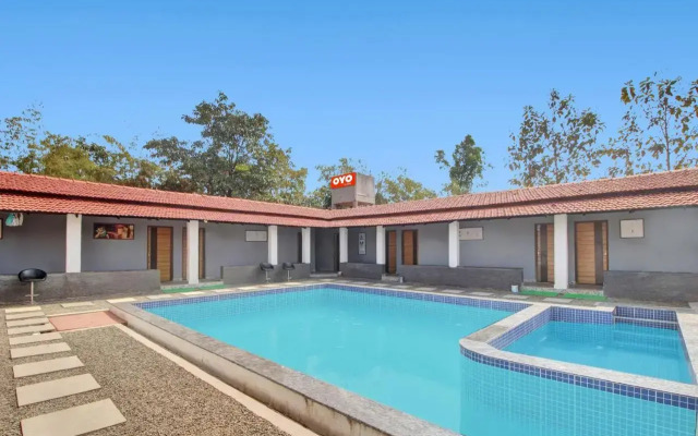 Oyo Flagship 806324 Kresort
