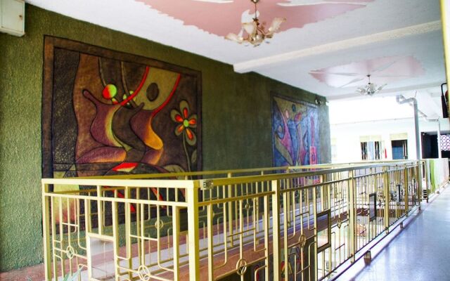 Capricon Executive Hotel