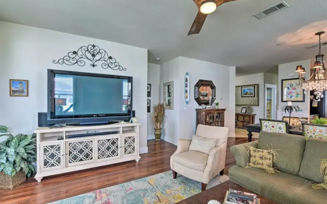 Pointe West Family Retreat: Balcony & Ocean Views!
