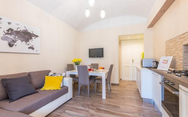 Appartamento in Piazza Adriano in Zona Cenisia