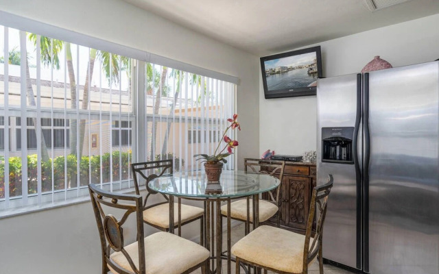 Gulf Breeze Bungalows