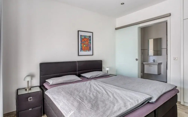 Chic Holiday Home in Varel With Balcony