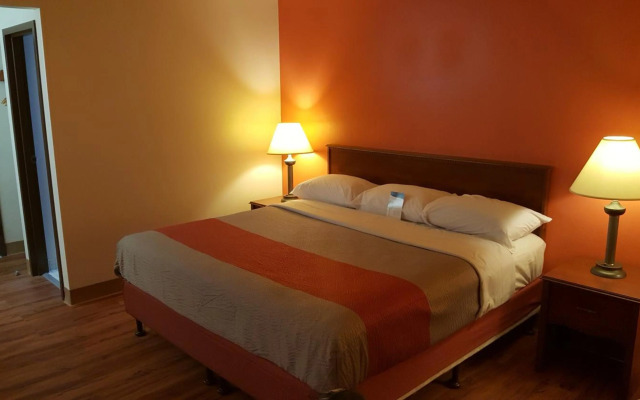 Motel 6 Maryland Heights, MO