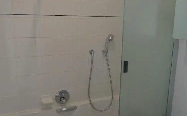 Coastal Comfort With Views