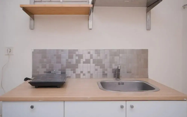 Good and Nice Studio Room at Poris 88 Apartment
