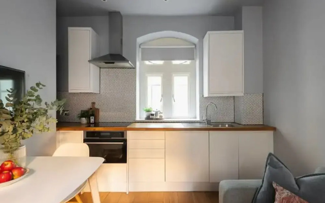 St Catherine s Hospital - Standard King Apartment