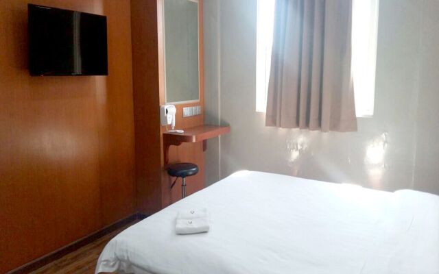Chimera Hotel