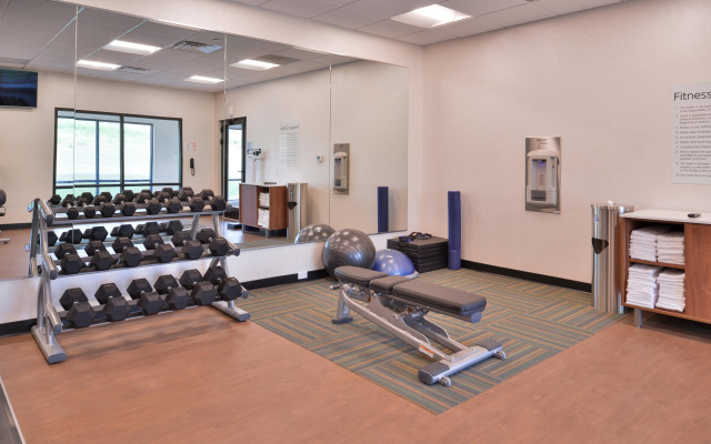 Holiday Inn Express & Suites Olathe West by IHG