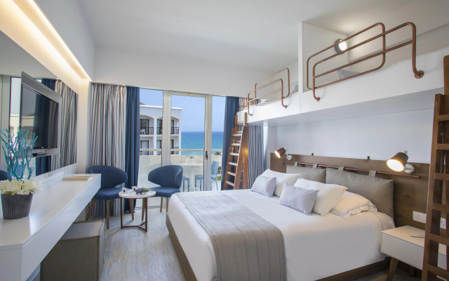 Lordos Beach Hotel & Spa
