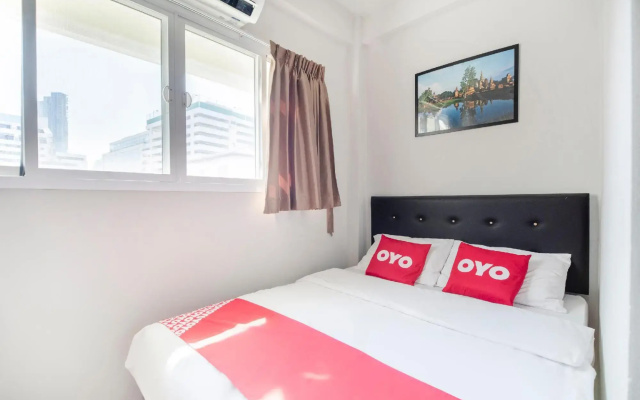 Bangkok Check Inn - Hostel