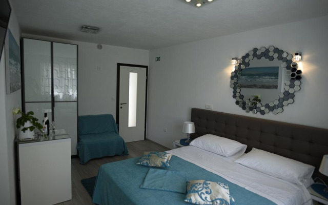 Kuzma Rooms and Apartments
