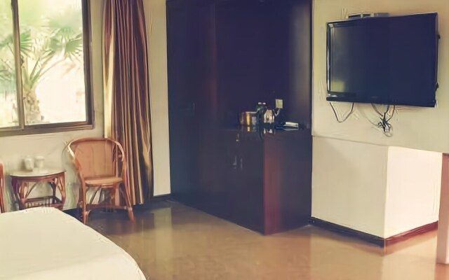 Tongcheng Business Hotel