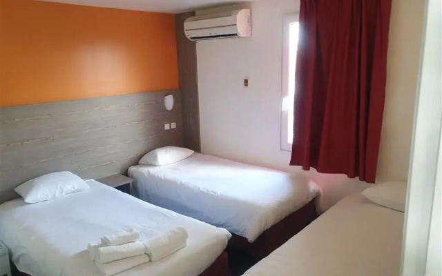 Kyriad Direct Poissy - Acheres