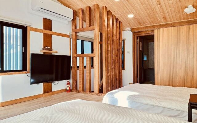 Suehirodori Japanese Entire Home No2