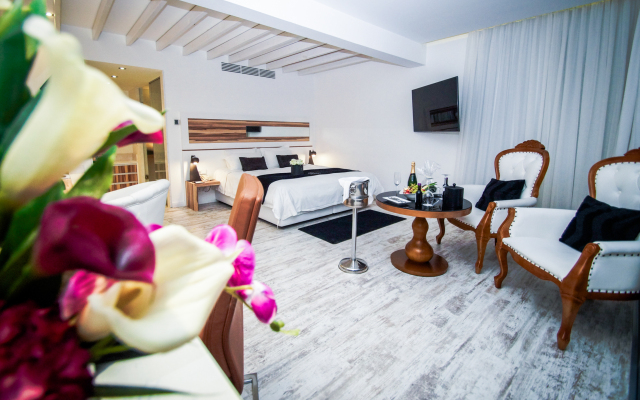 The Ciao Stelio Deluxe Hotel - Adults Only