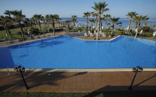 Aquamare Beach Hotel & Spa
