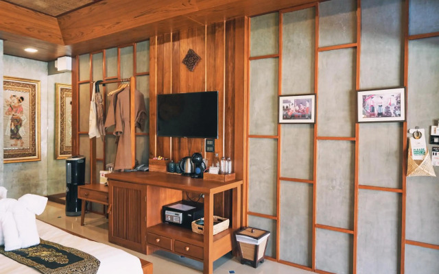 Buri Gallery House & Resort